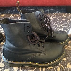 Black docs